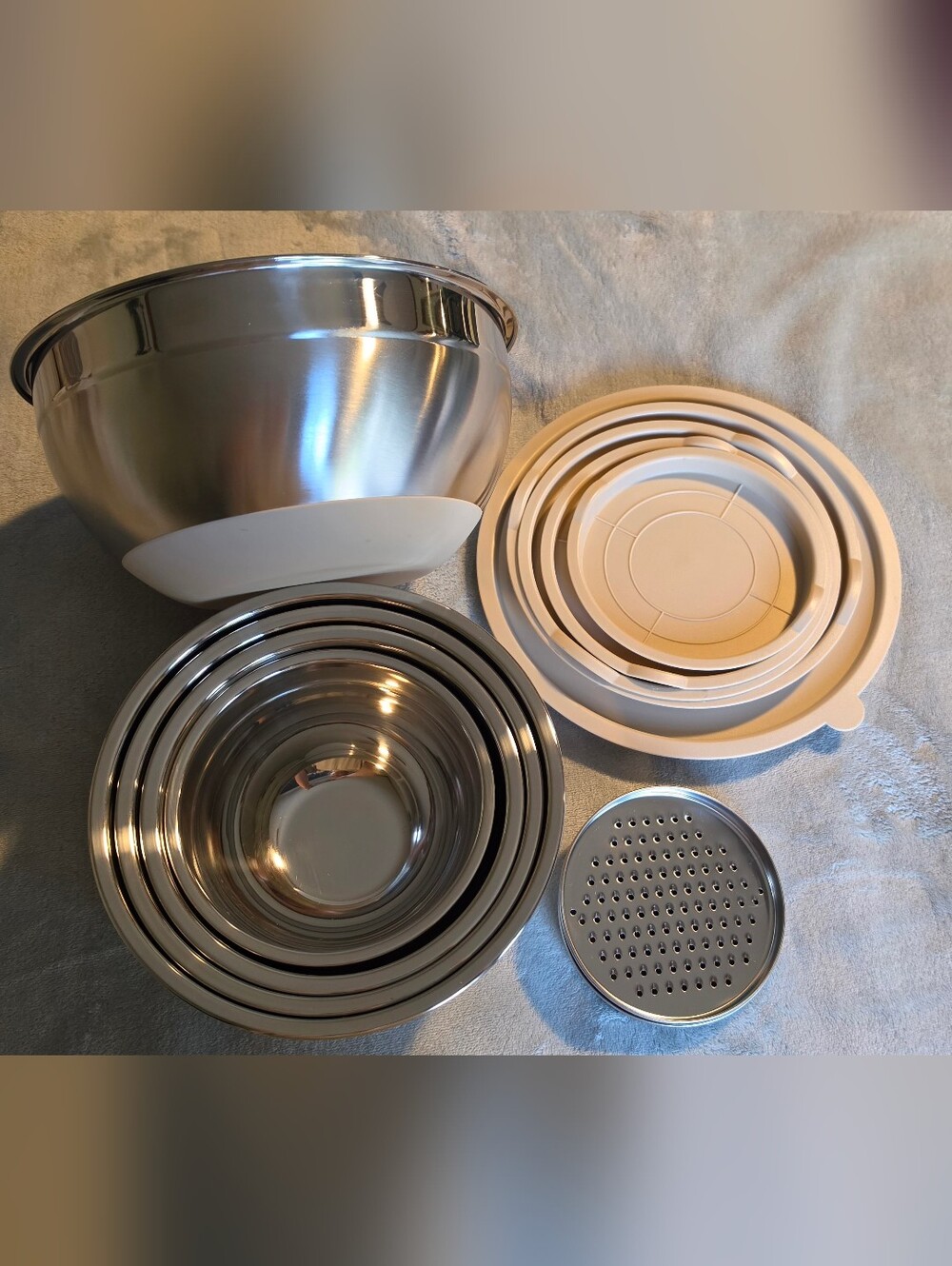 5 ct. Stainless Steel Mixing Bowl Set with Beige Plastic Lids and Grater